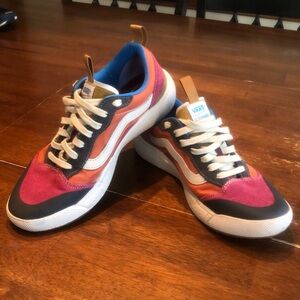VANS Ultrarange in excellent condition!